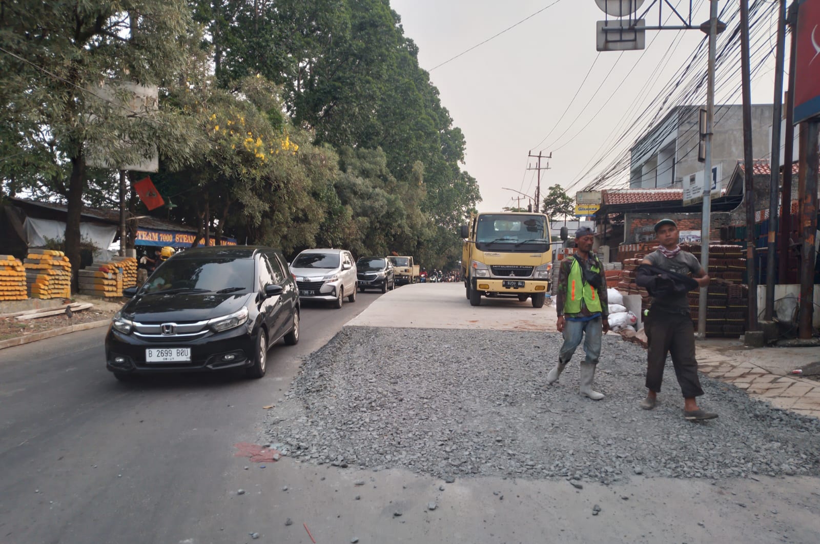 Jalan Imam Bonjol Di Cibodas Kota Tangerang Dibetonisasi