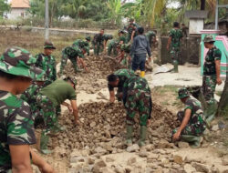 TMMD Reguler Ke-100 Pasang Bagesting di Kecamatan Kresek