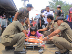 Meresahkan Warga, Orang Gila Dibawa Trantib Batuceper Menuju Dinsos