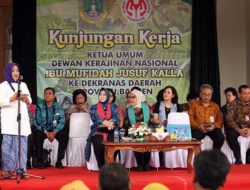 Mufidah Kalla Ajak Anak Muda Jadi Pengrajin