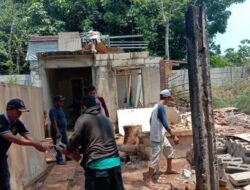 Tangsel Laksanakan Program Bedah Rumah