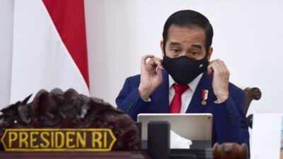 Jokowi Minta Menkes Audit Protokol Keamanan Tenaga Medis