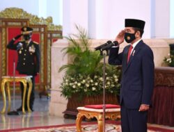 Presiden Joko Widodo Pimpin HUT TNI Ke-75