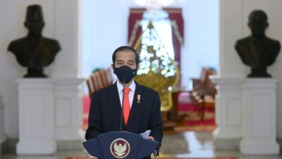 Jokowi Mendorong Kemandirian Industri Farmasi Nasional