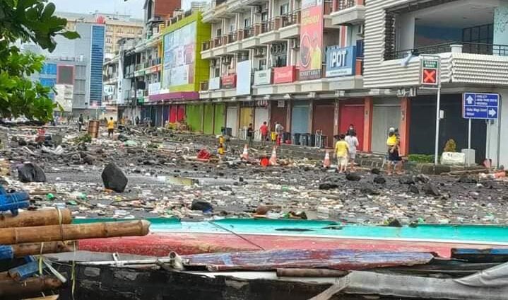 Ombak Perairan Utara Sulut Masuk Kategori Rough Seas