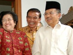 Refly Harun vs Karyono Wibowo, Adu Hipotesa Soal Megawati dan JK