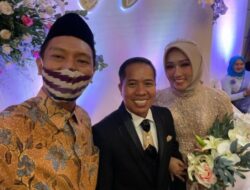 Baru Menikah, Ketum PB HMI 2015-2017 Mulyadi Tamsir Dan Istri Jadi Penumpang Sriwijaya SJ182