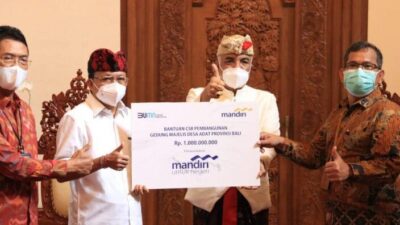 Bangun Gedung Majelis Desa Adat, Gubernur Koster Terima CSR Bank Mandiri