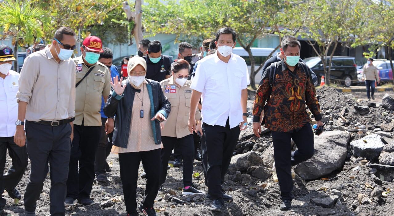 Kunjungi Bencana di Sulut, Risma Terima Laporan untuk Perbaikan Infrastruktur