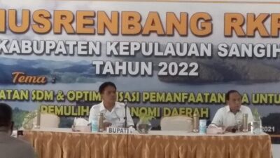 Bupati Sangihe Minta Pejabat Melayani Warga dengan Tulus