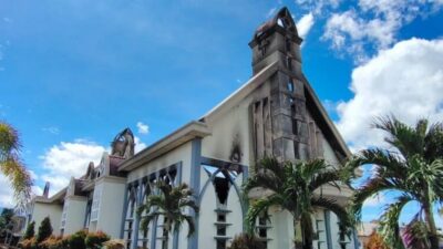 NHM Malut Salurkan Bantuan Gereja Yang Terbakar