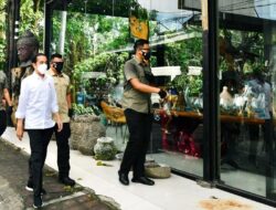 Saat Presiden Jokowi Mampir ke Toko Kerajinan di Ubud