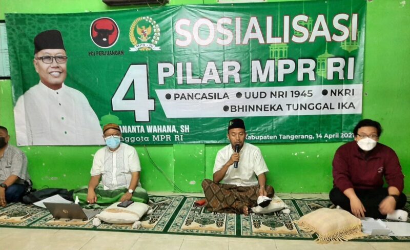 Ananta Wahana dan Ponpes Daarul Falahiyah Cisoka Bahas Tantangan Bangsa