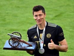 Patahkan Rekor Klub, Robert Lewandowski Raih Gelar Top Skor Jerman