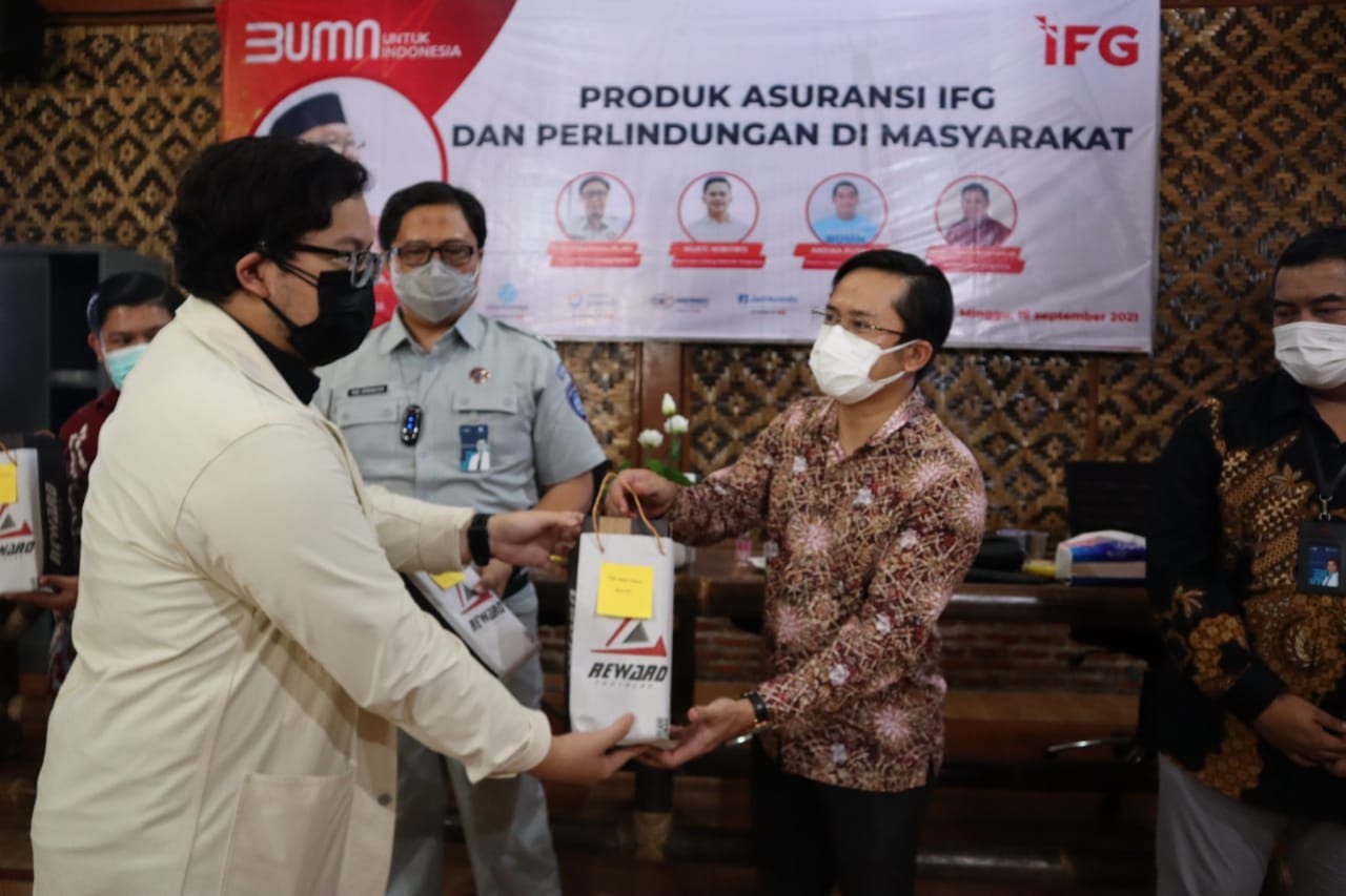 Hal itu katakan saat ia sosialisasi produk asuransi IFG dan perlindungan di masyarakat di Padepokan Kebangsaan Karang Tumaritis, Tangerang.