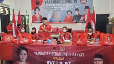 Struktur PDIP Kabupaten Tangerang Terima Bantuan Sembako Untuk Rakyat Puan Maharani