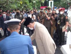 Prabowo Ziarah di Taman Makan Pahlawan (TMP) Taruna, Kota Tangerang