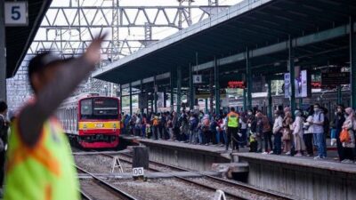 Belum Pernah Naik Sejak 2015, Kemenhub Usul Tarif KRL Naik Jadi Rp5.000