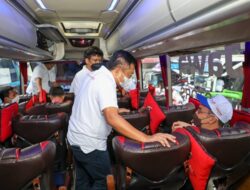 Telkom Berangkatkan Pemudik ke 39 Kota Tujuan di Pulau Jawa