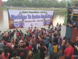 Tradisi Keramas Sambut Bulan Ramadhan di Kampung Bekelir