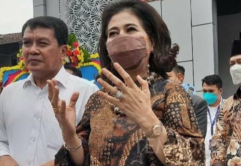 Kejaksaan Negeri (Kejari) Kabupaten Tangerang tengah menyelidiki penggunaan dana Bantuan Operasional Sekolah Daerah (Bosda) tahun 2021 senilai Rp40 miliar.