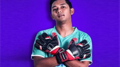 Pendekar Cisadane julukan Persita Tangerang secara resmi mendapatkan jasa penjaga gawang Rizky Darmawan. Rabu, 11 Mei 2022.