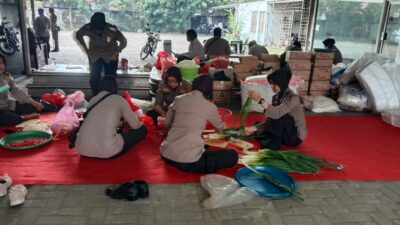 Polrestro Tangerang Kota Dirikan Dapur Umum dan Posko Kesehatan di Lokasi Banjir