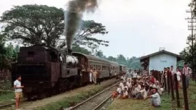 Kereta Api Legendaris Rangkasbitung-Labuan Primadona Kaum Inlanders