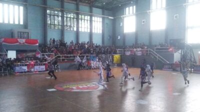 Turnamen basket antar pelajar di GOR Dimyati Kota Tangerang Banten