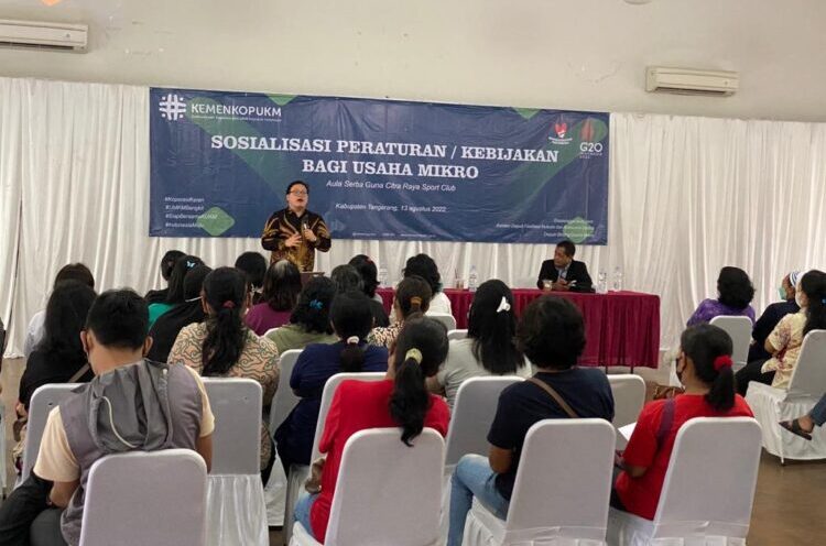 Direktur Karang Tumaritis Institute Ajak UMKM di Tangerang Menuju Era Industri 4 0