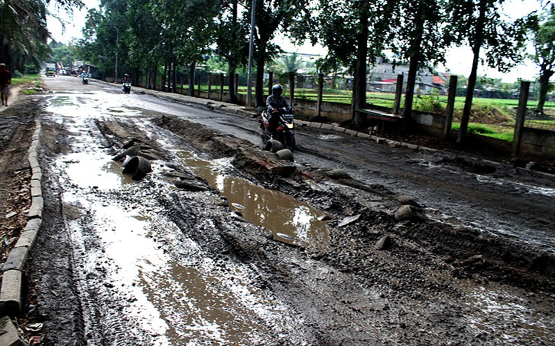 Kondisi Jalan Ir Juanda kota Tangerang bila hujan turun