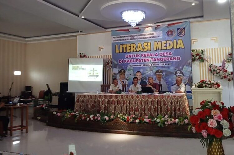 PWI Kabupaten Tangerang Gelar Literasi Media untuk Kepala Desa