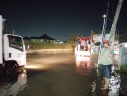 Kali Ledug Meluap, Warga Periuk Tangerang Terendam Banjir Hingga 50 Cm