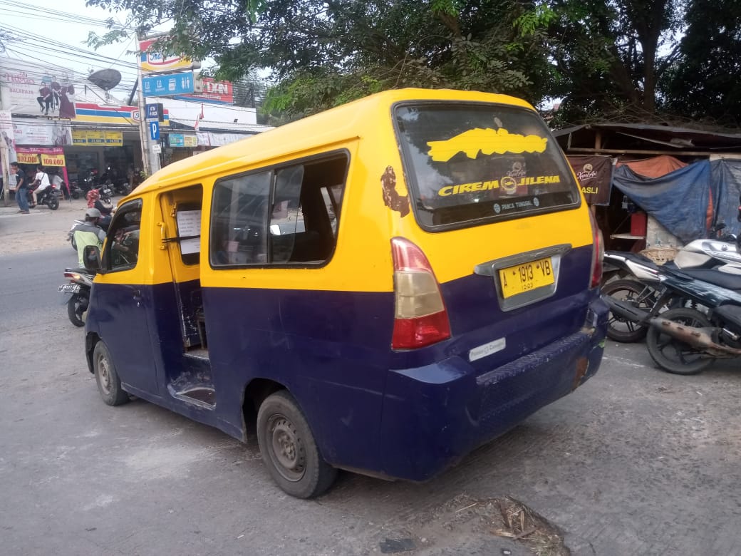 Tarif angkutan umum di Kabupaten Tangerang naik hingga 18%