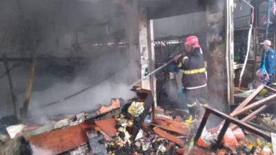 Sebanyak 22 Kios di Pasar Sentiong Balaraja Hangus Terbakar