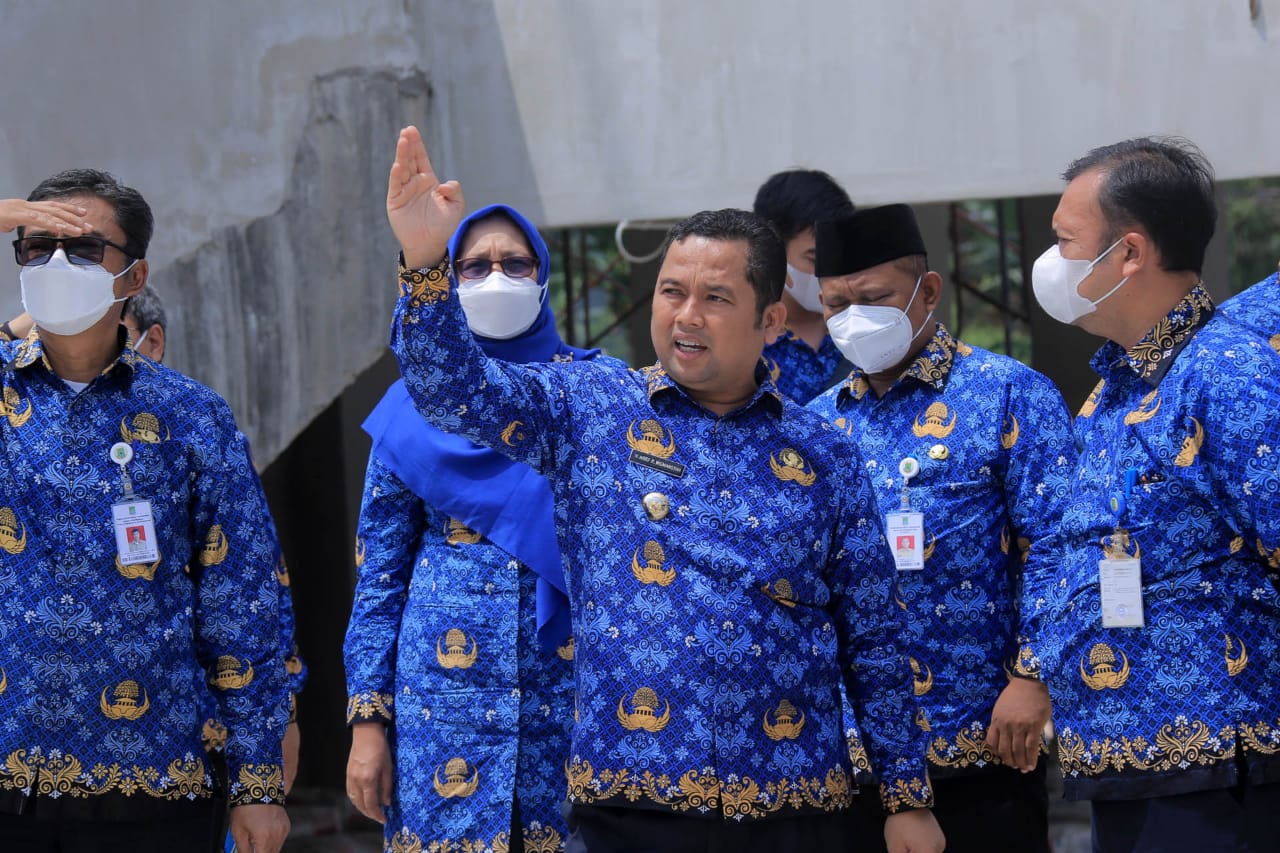 Wali Kota Tangerang Arief R Wismansyah saat meninjau salah satu venue Porprov Banten di Cipondoh