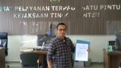 Henri Munandar, pelapor dugaan korupsi dana hibah 16 sekolah madrasah yang ditujukan kepada Ketua DPRD Kabupaten Tangerang Kholid Ismail