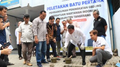 Abraham Garuda Laksono Turut Peletakan Batu Pertama Peningkatan Gedung PWI Bareng Sekda Kabupaten Tangerang