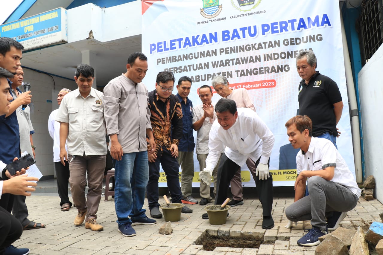 Renovasi sekretariat PWI Kabupaten Tangerang