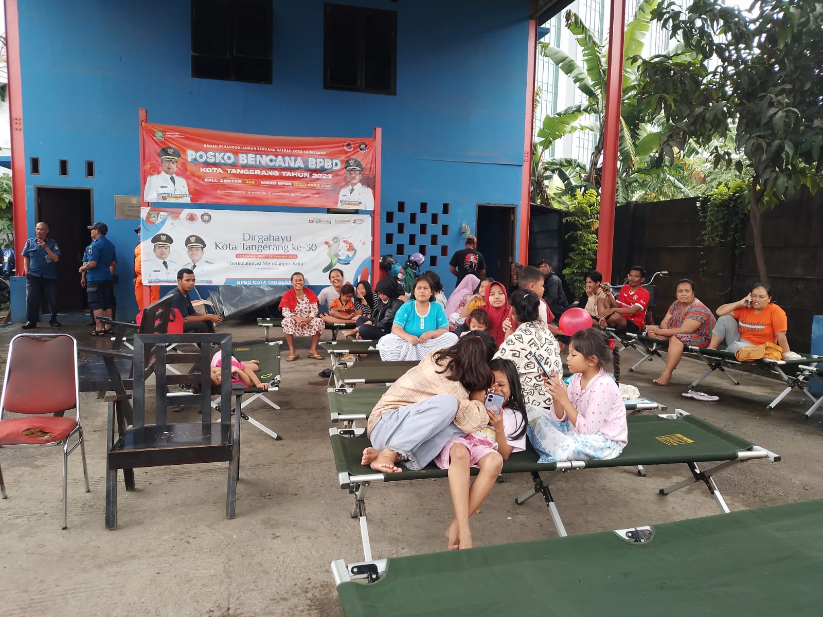 Warga terdampak banjir