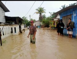 Sedikitnya 1000 KK di 8 Kecamatan Kabupaten Tangerang Dilanda Banjir 1 Meter Lebih