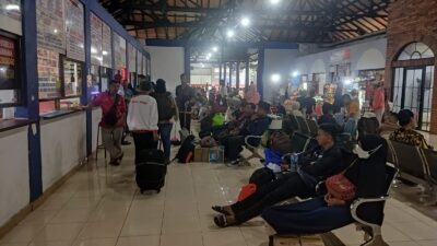Lonjakan pemudik mulai terjadi di Terminal Poris Plawad Kota Tangerang Banten
