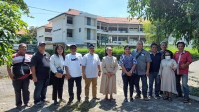 Ananta Tinjau Sekolah Sang Timur yang Terisolir 20 Tahun Tanpa Akses Jalan