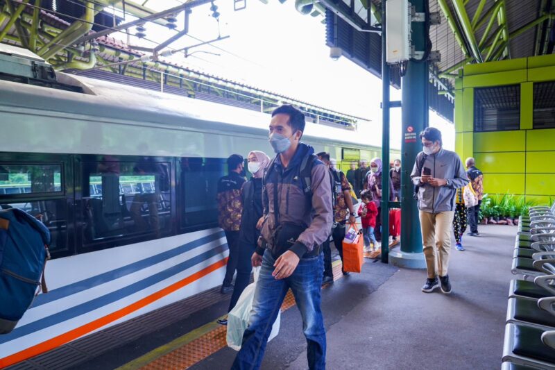 PT KAI: Puncak Arus Mudik Kereta Api Dari Jakarta Diprediksi Terjadi pada 21 April