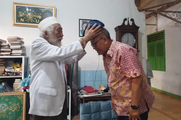 Pencalonan DPD RI Ananta Wahana Minta Doa Restu Abuya Muhtadi Dimyathi