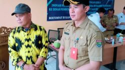 Kepala Dinas Pemberdayaan Masyarakat dan Pemerintahan Desa Kabupaten Tangerang Yayat Rohiman