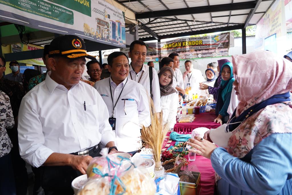 Nasabah PNM Mekaar Sidoarjo Sukses Gandeng 90 Perempuan Aktif Optimalkan Usaha