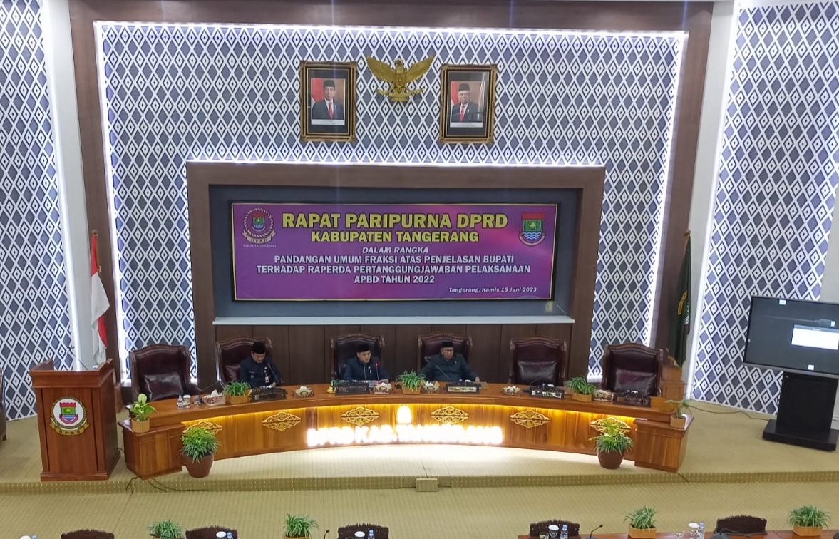 Rapat paripurna DPRD Kabupaten Tangerang