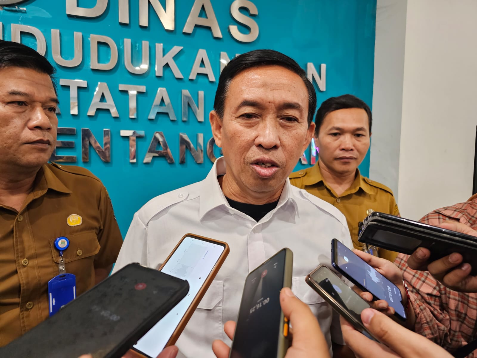 Kepala Disdukcapil Kabupaten Tangerang Cikwi R Inton