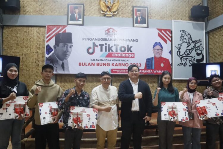 Tiktok Challenge Bulan Bung Karno